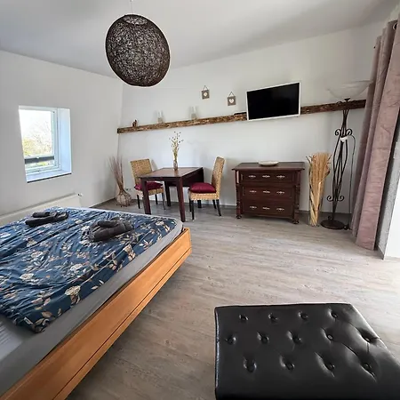 Apartmán Naturidylle Im Schwalbennest - Ferienzimmer In Sternberger Burg