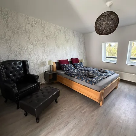 Apartmán Naturidylle Im Schwalbennest - Ferienzimmer In Sternberger Burg *
