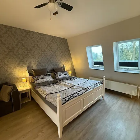 Naturidylle Im Schwalbennest - Ferienzimmer In Sternberger Burg