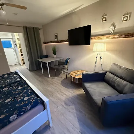 Naturidylle Im Schwalbennest - Ferienzimmer In Sternberger Burg Sternberg