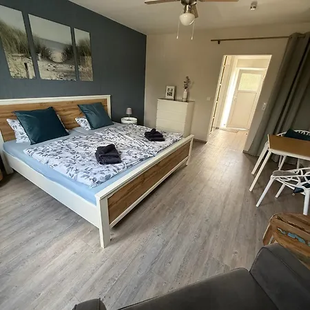 Naturidylle Im Schwalbennest - Ferienzimmer In Sternberger Burg Apartmán