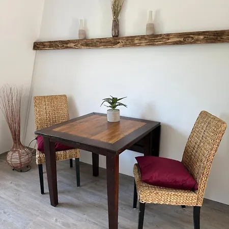 Naturidylle Im Schwalbennest - Ferienzimmer In Sternberger Burg Apartmán *