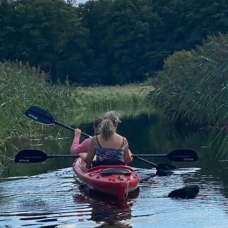 Naturidylle Im Schwalbennest - Ferienzimmer In Sternberger Burg * Sternberg
