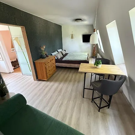 Naturidylle Im Schwalbennest - Ferienzimmer In Sternberger Burg Sternberg